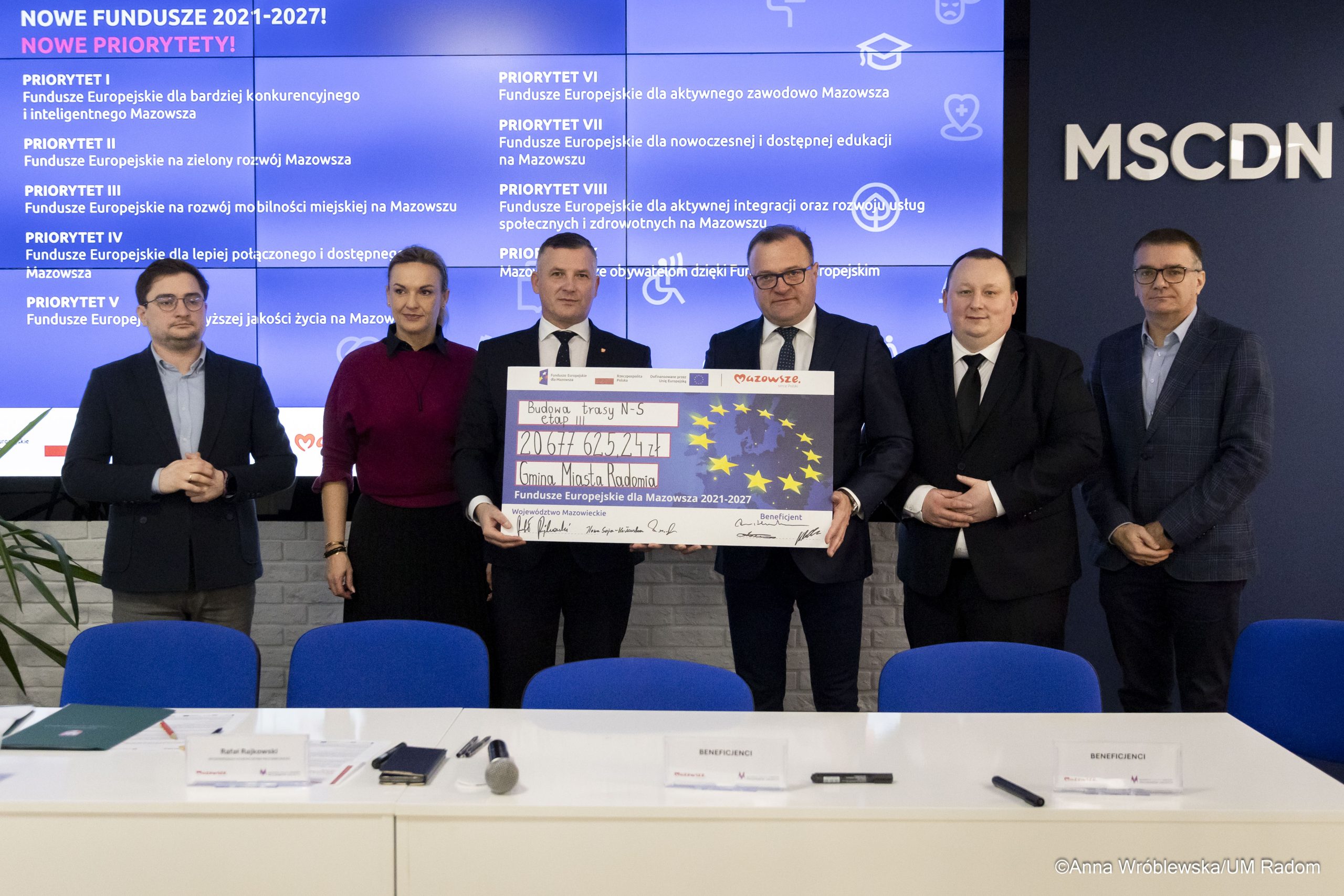 konferencja_umowy_marszałek-11