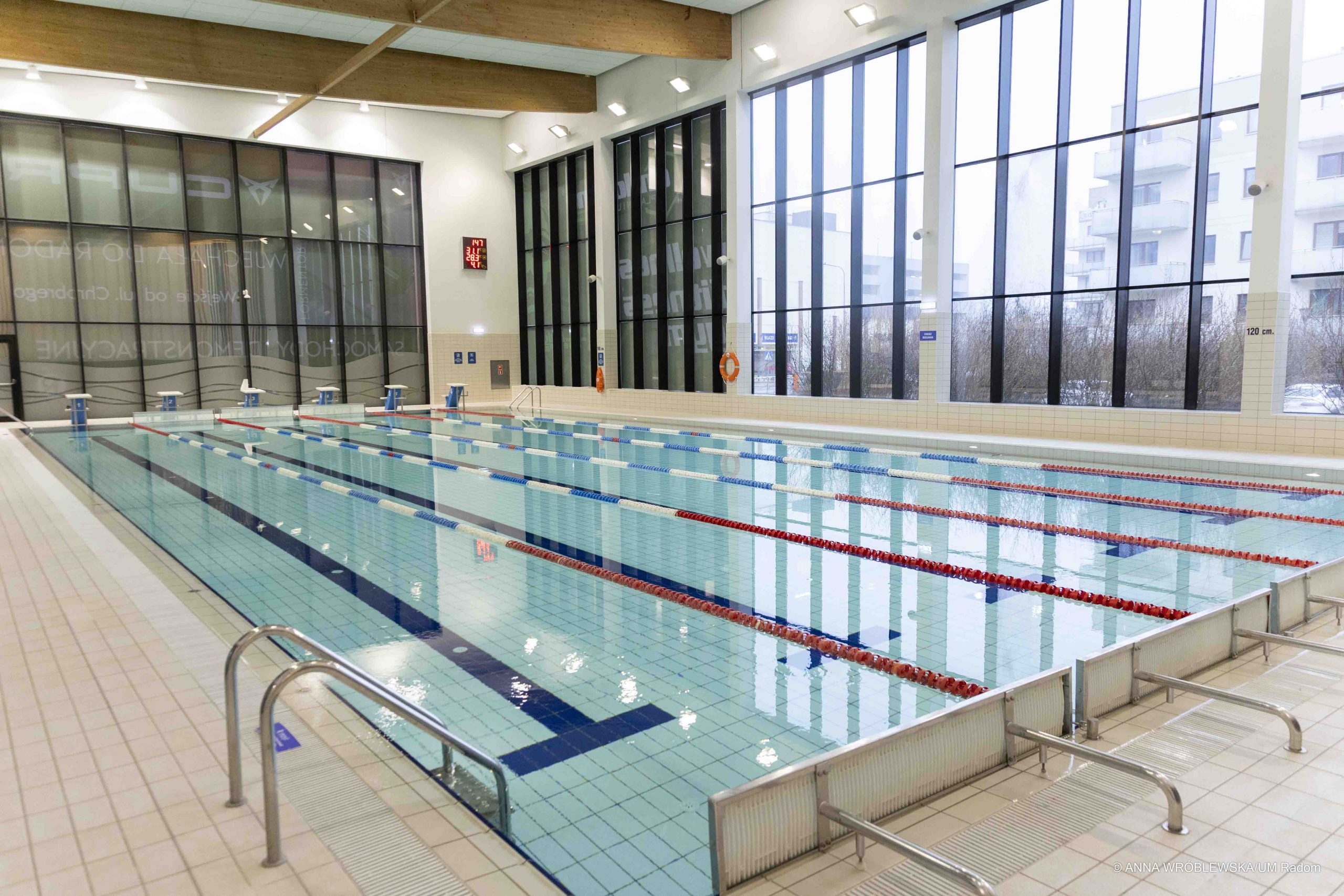 plywalnia_basen_fala-3